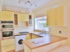 Photo 16- click for photo gallery